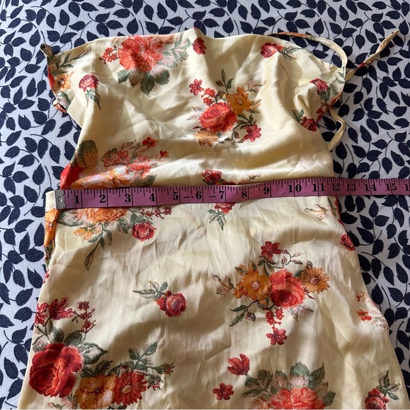 Danielle Bernstein Golden Hour Yellow Red Floral Tie Back Satin Dress NWOT XS - Picture 15 of 16